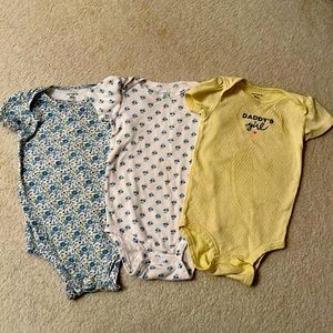Carters 18 month short sleeve Onesy bundle